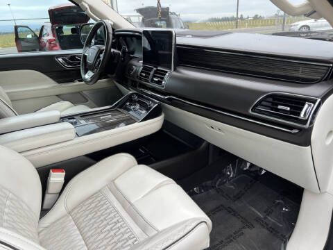 2018 Lincoln Navigator L Black Label