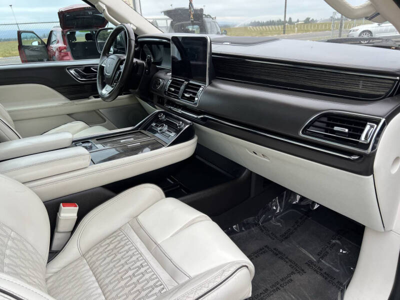 2018 Lincoln Navigator L Black Label