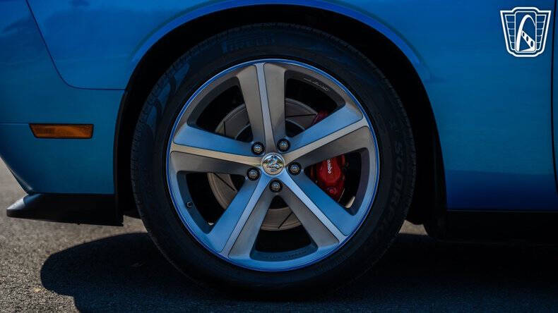 2010 Dodge Challenger SRT8