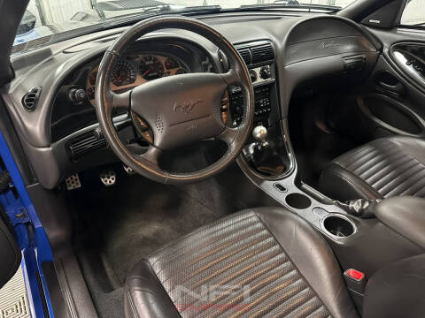 2004 Ford Mustang Mach 1 Premium