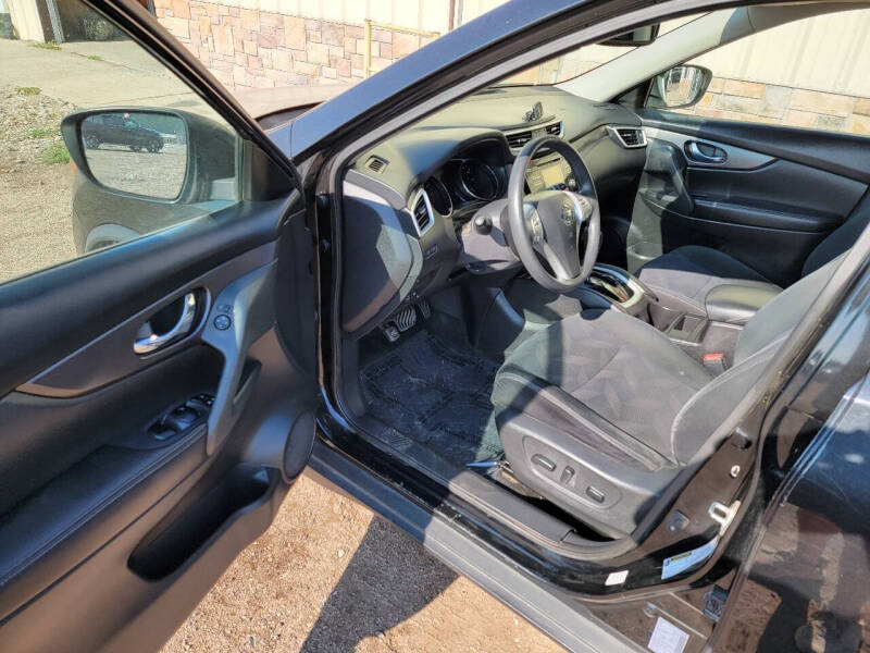 2016 Nissan Rogue SV