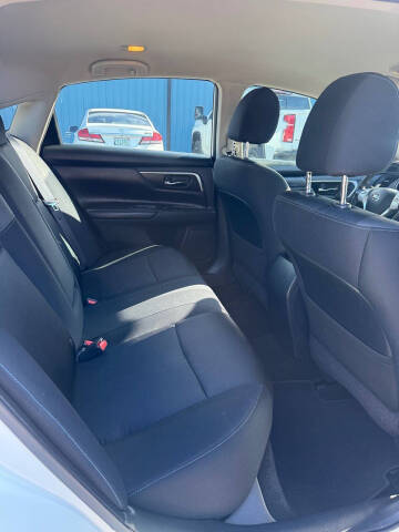 2017 Nissan Altima 2.5 SR