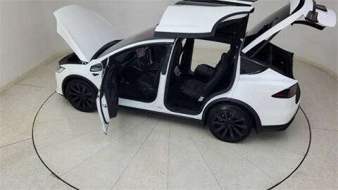 2022 Tesla Model X Plaid
