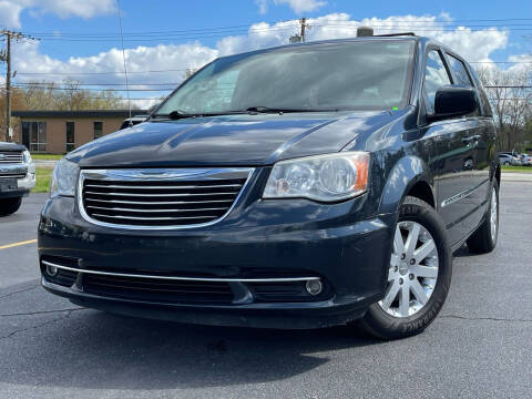 2013 Chrysler Town and Country for sale at MAGIC AUTO SALES in Little Ferry NJ