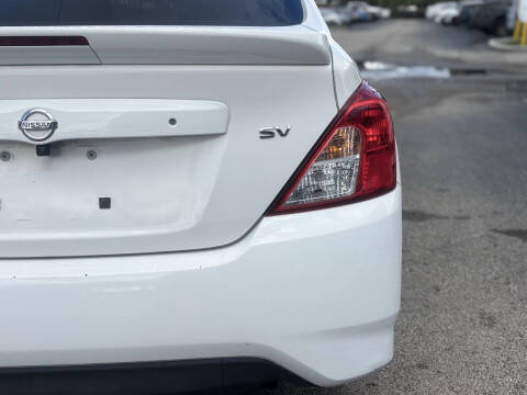 2017 Nissan Versa 1.6 SV