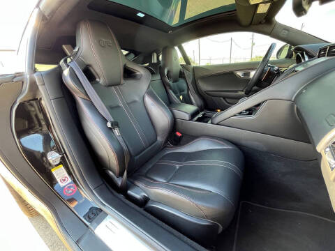 2015 Jaguar F-TYPE R