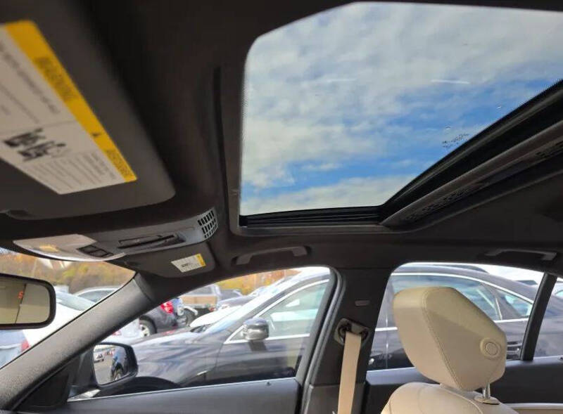 2017 BMW 3 Series 330i xDrive