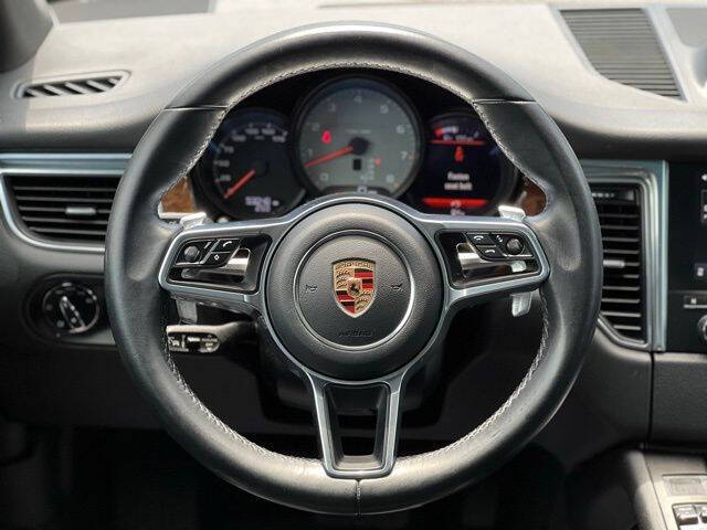 PorscheMacan31