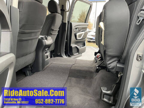 2017 Nissan Titan SV