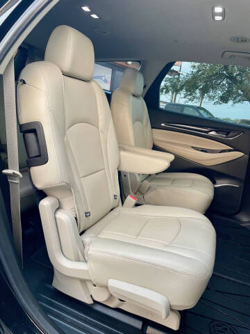 2020 Buick Enclave Essence