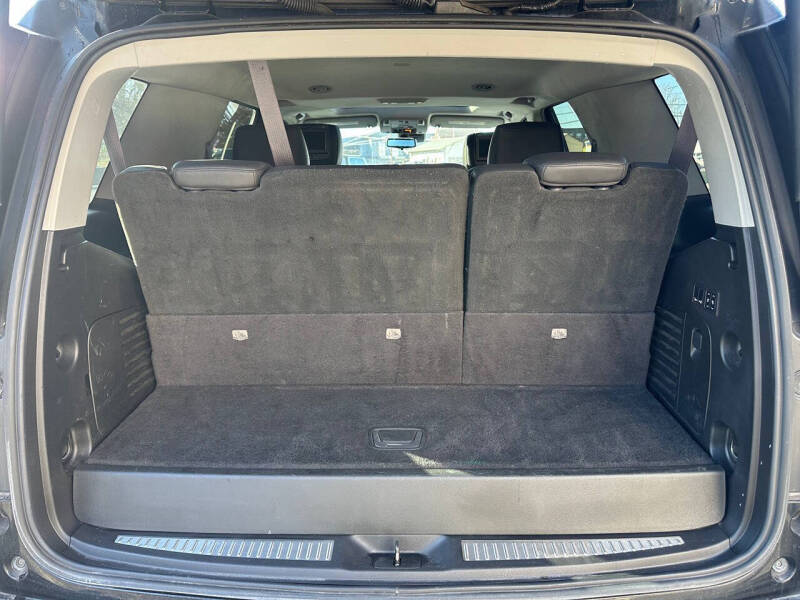 2017 Cadillac Escalade Luxury