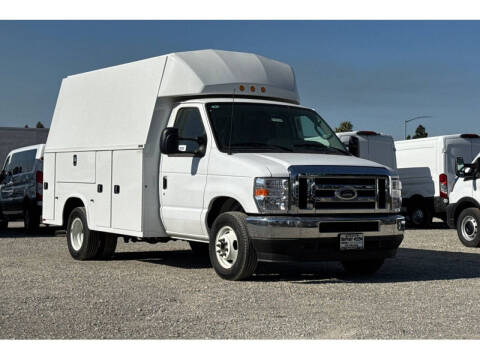 2025 Ford E-Series