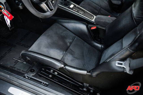 2016 Porsche Cayman GT4