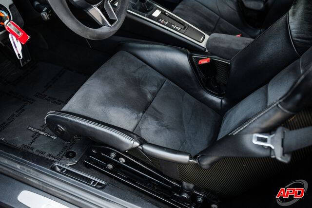 2016 Porsche Cayman GT4