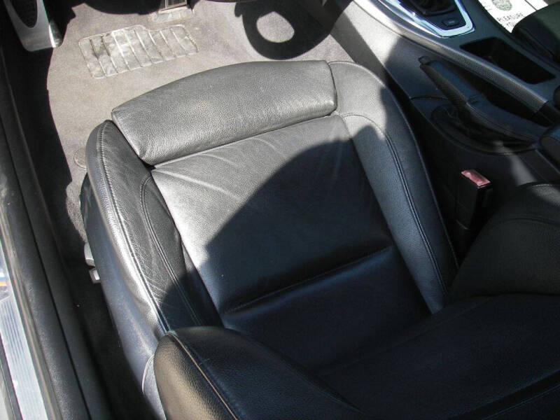 2011 BMW 3 Series 335is - Photo 18
