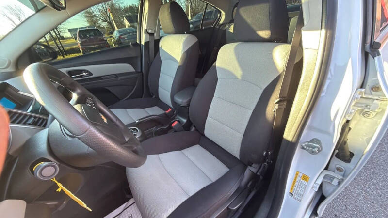 2014 Chevrolet Cruze LS Auto