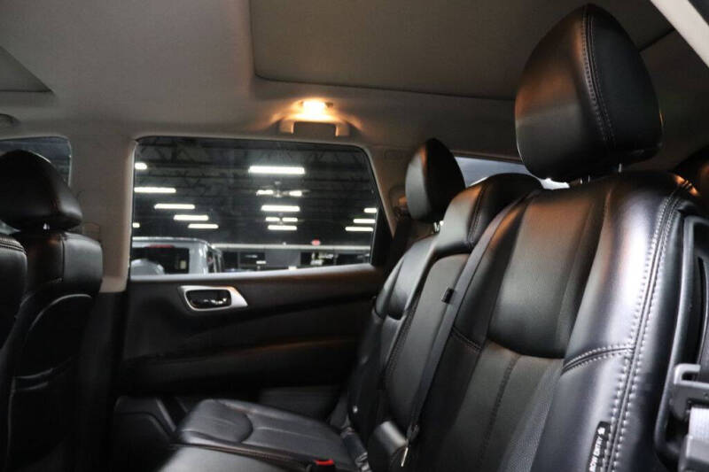 2020 Nissan Pathfinder Platinum