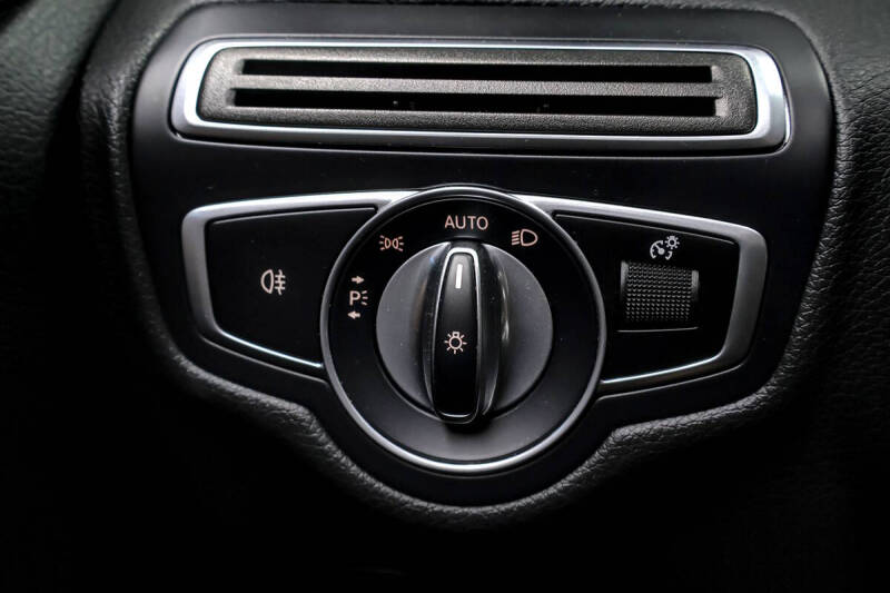 2022 Mercedes-Benz C-Class C 300