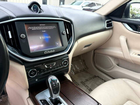 2015 Maserati Ghibli