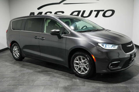 2023 Chrysler Pacifica Touring L