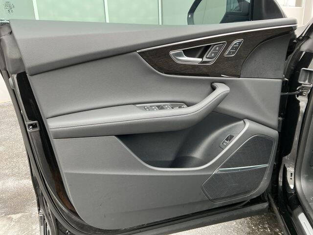 2026 Audi Q8 quattro Premium Plus 55 TFSI