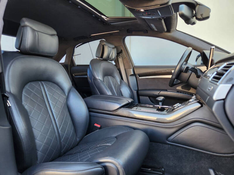 2013 Audi S8 4.0T quattro