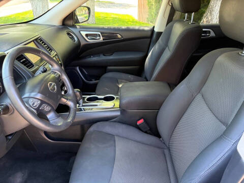 2017 Nissan Pathfinder S