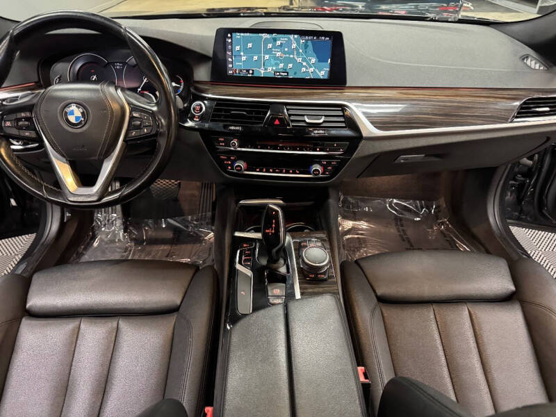 2017 BMW 5 Series 530i