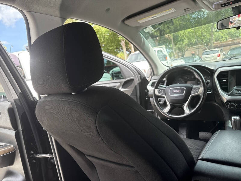 2019 GMC Acadia SLE-1