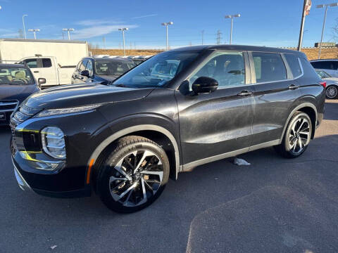 2022 Mitsubishi Outlander SE