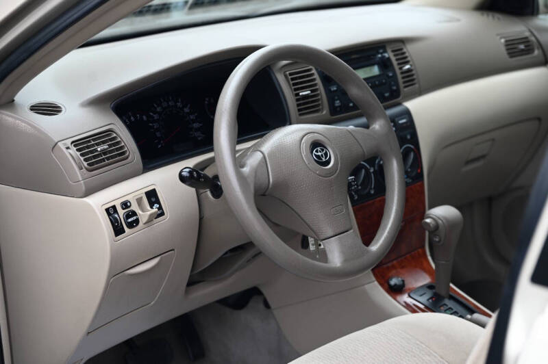 2006 Toyota Corolla LE