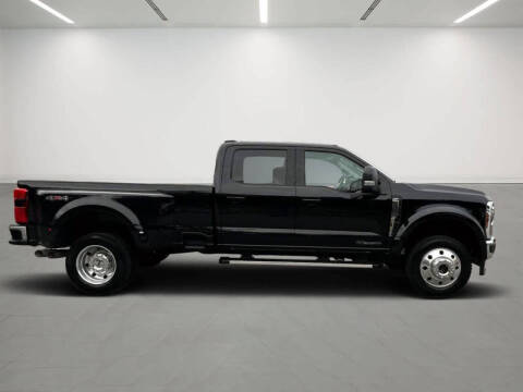 2025 Ford F-450 Super Duty Lariat