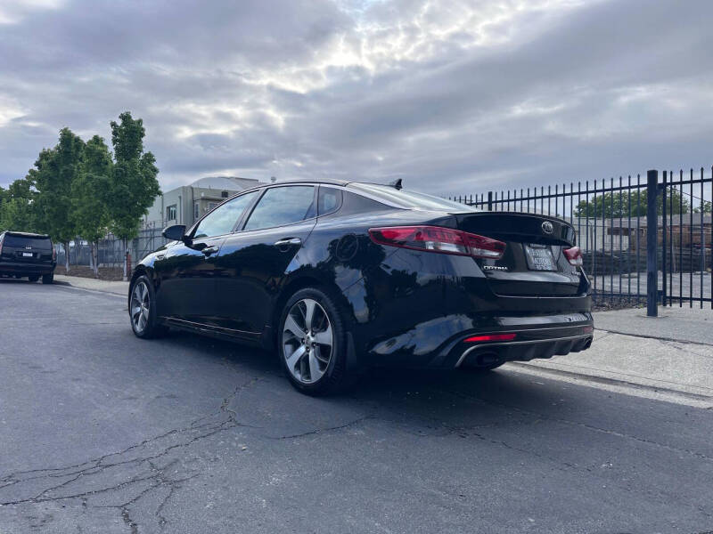 2017 Kia Optima SX Turbo
