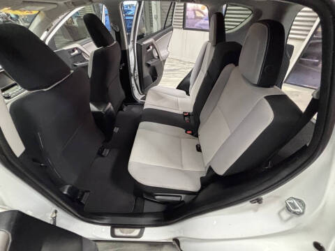 2017 Toyota RAV4 Hybrid XLE