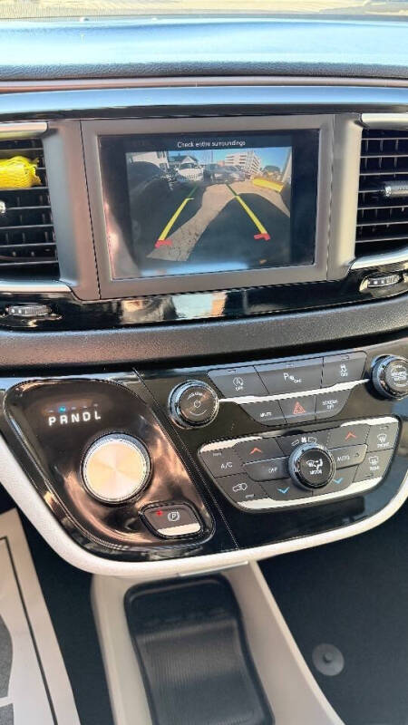 2018 Chrysler Pacifica Touring L