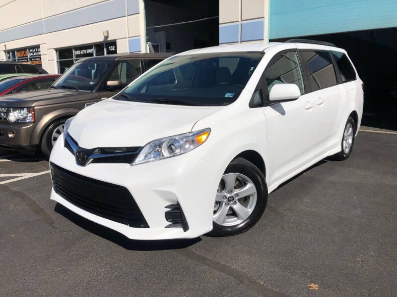2019 Toyota Sienna for sale at Best Auto Group in Chantilly VA