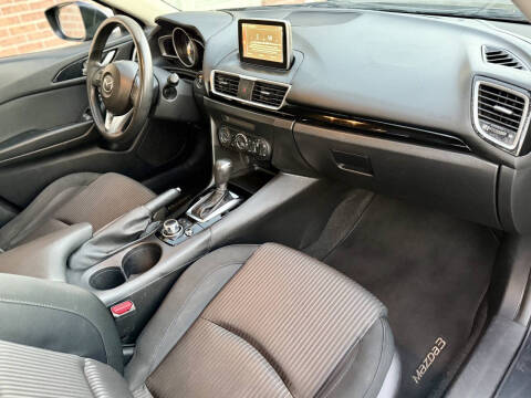 2016 Mazda MAZDA3 i Sport