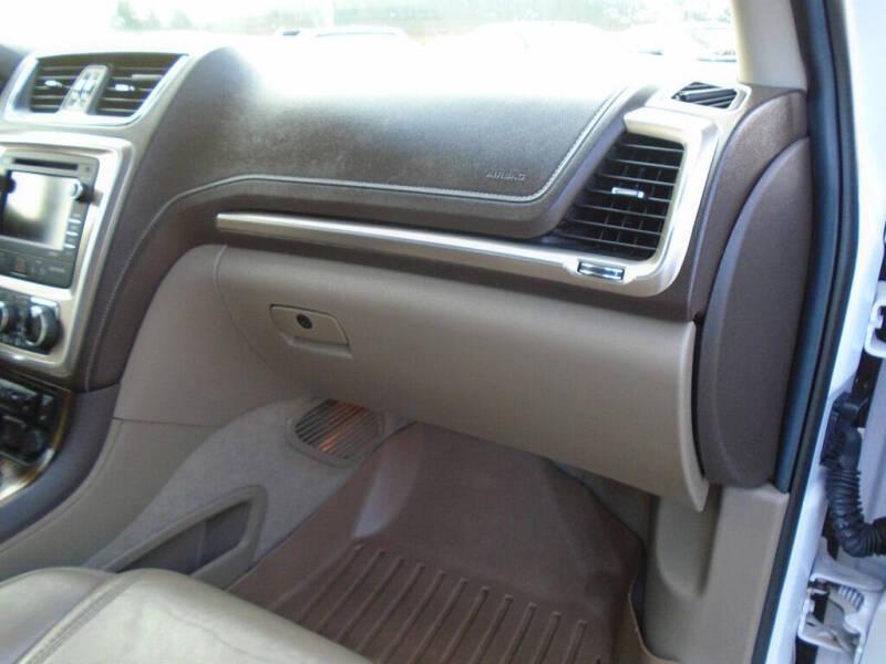 2016 GMC Acadia Denali