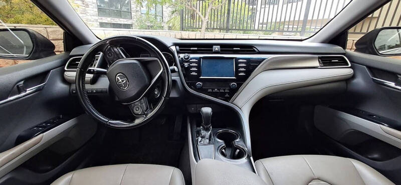 2018 Toyota Camry SE