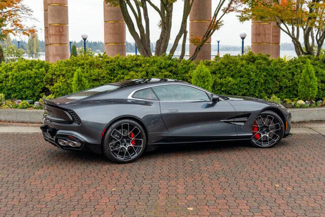 2025 Aston Martin Vanquish