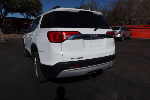 2017 GMC Acadia SLE-2