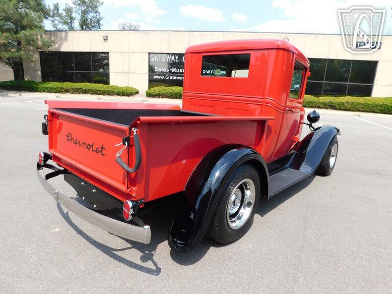 1933 Chevrolet Apache