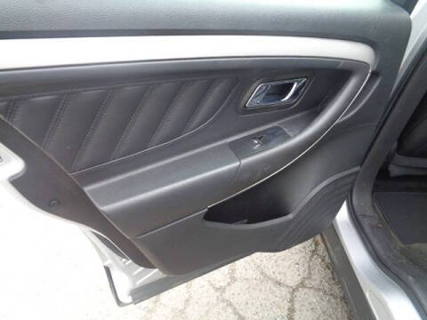 2015 Ford Taurus SEL