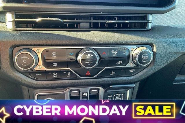 2024 Jeep Gladiator NightHawk