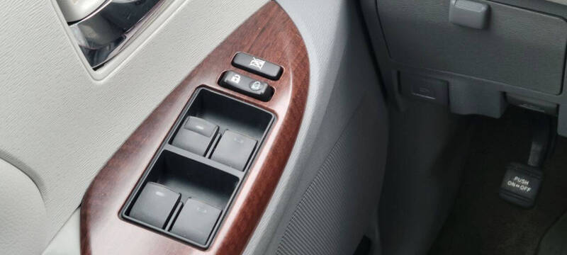 2011 Toyota Sienna XLE 8-Passenger