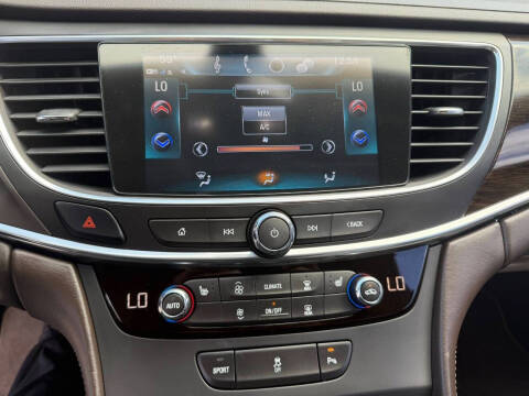 2017 Buick LaCrosse Essence