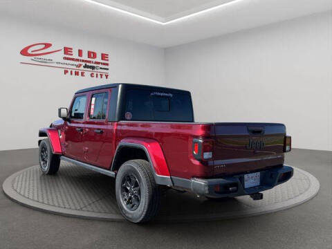 2022 Jeep Gladiator Willys