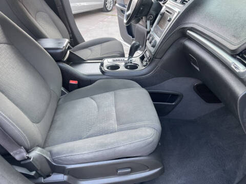 2015 GMC Acadia SLE-2