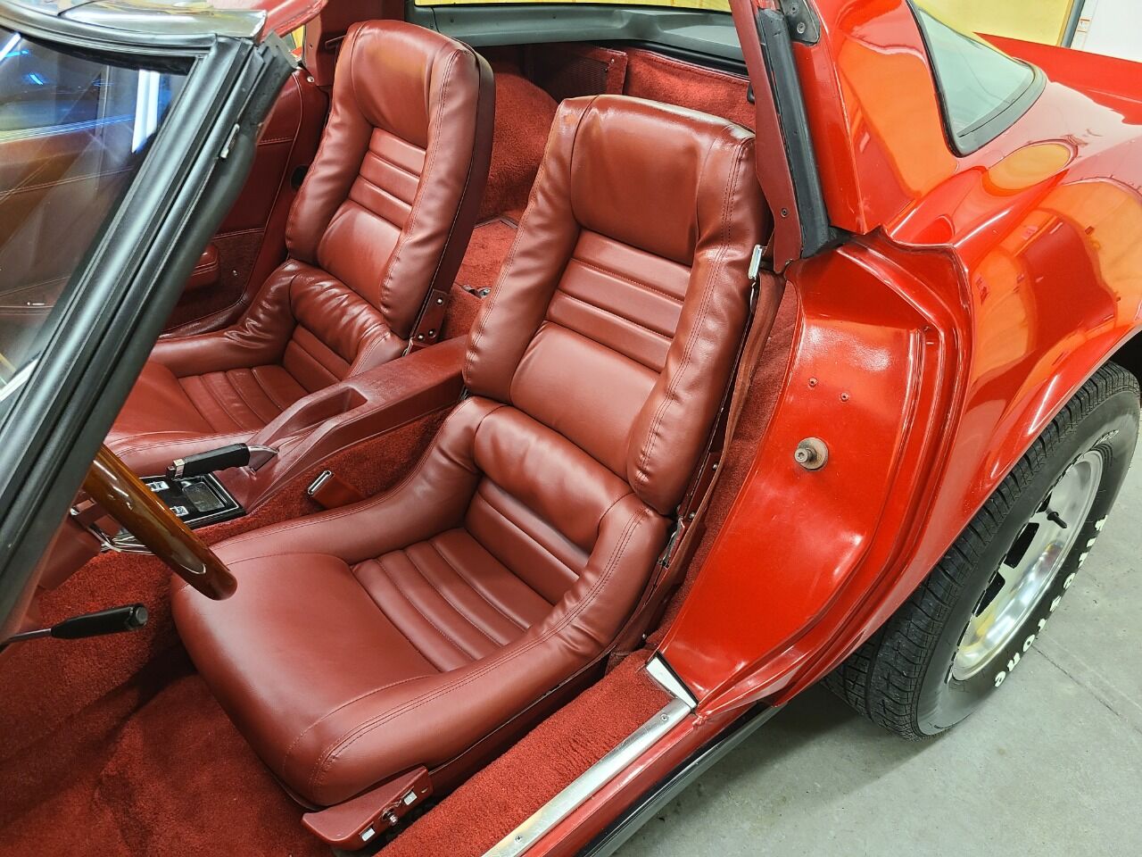 1982 Chevrolet Corvette 12
