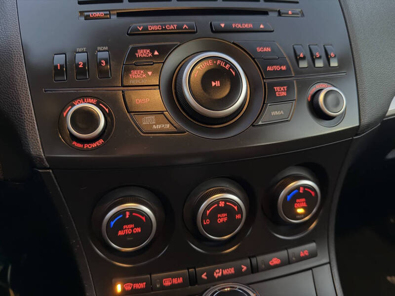 2013 Mazda MAZDA3 i Touring